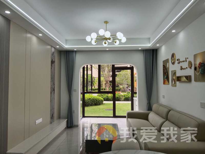 金地中奥九颂都会之光 南北通透，采光好 装修好，环镜优美 周边匹套完善，，出行方便