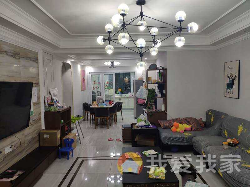 阳明锦城 南北通透，采光好 装修好，环镜优美 近地铁 中间楼层