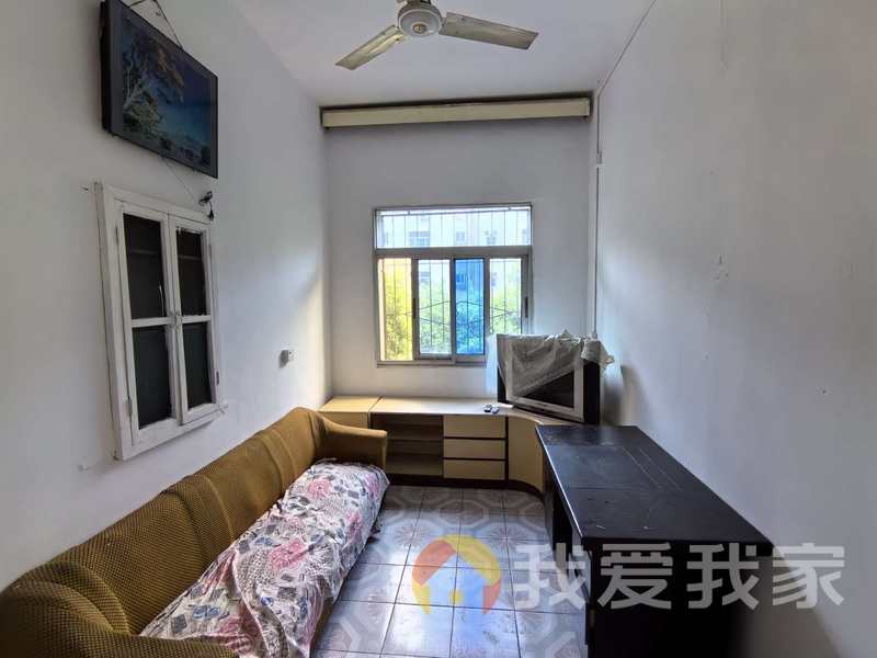 莲塘 南北通透，采光好 视野好，诚心出租