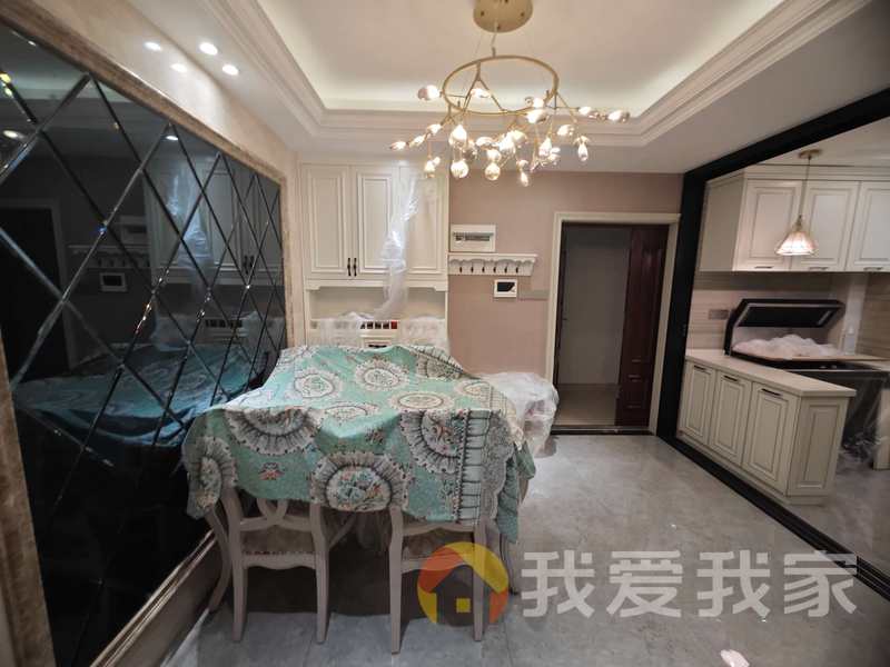 南昌我爱我家世纪中央城 南北通透，采光好 装修好，环镜优美 近地铁 视野好，诚心出售
