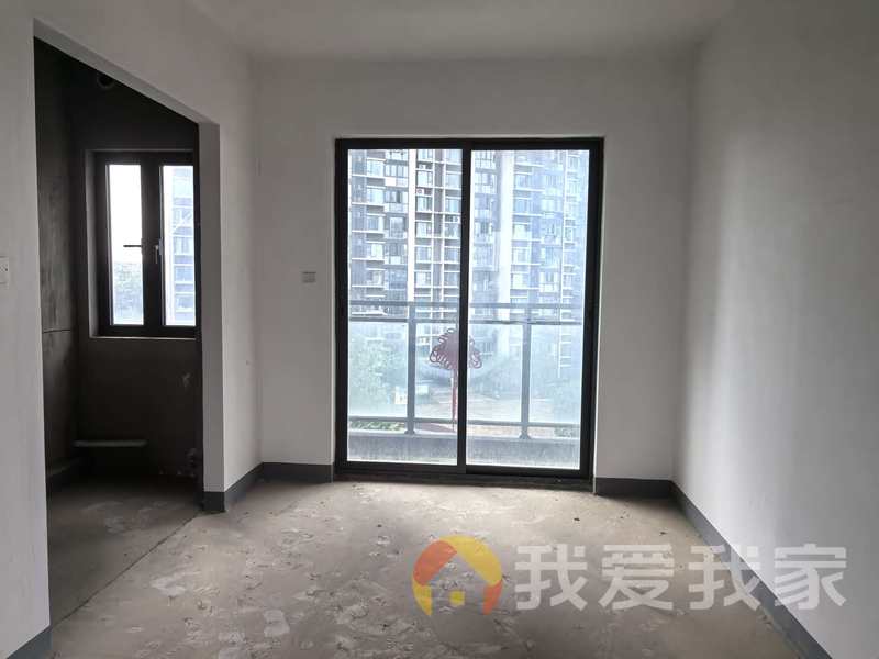 保利辰光（洪源华府） 南北通透，采光好 装修好，环镜优美 周边匹套完善，，出行方便