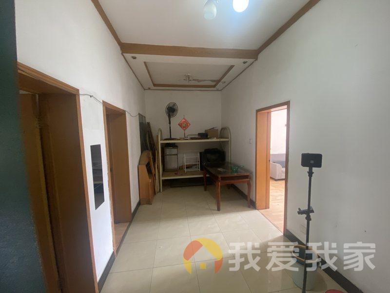 省政府大院 南北通透，采光好 装修好，环镜优美 近地铁 视野好，诚心出租
