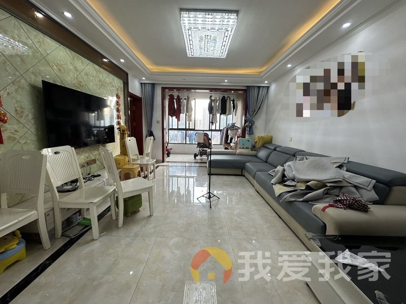 艾溪康桥 南北通透，采光好 装修好，环镜优美 中间楼层
