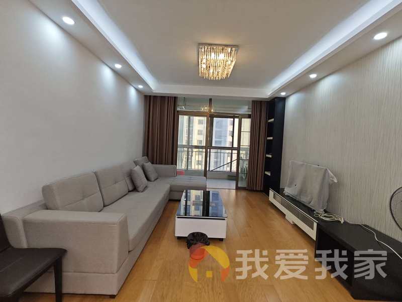 中大城 南北通透，采光好 装修好，环镜优美 中间楼层