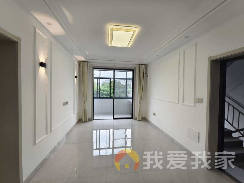 绳金塔街 南北通透，采光好 装修好，环镜优美 近地铁 视野好，诚心出售