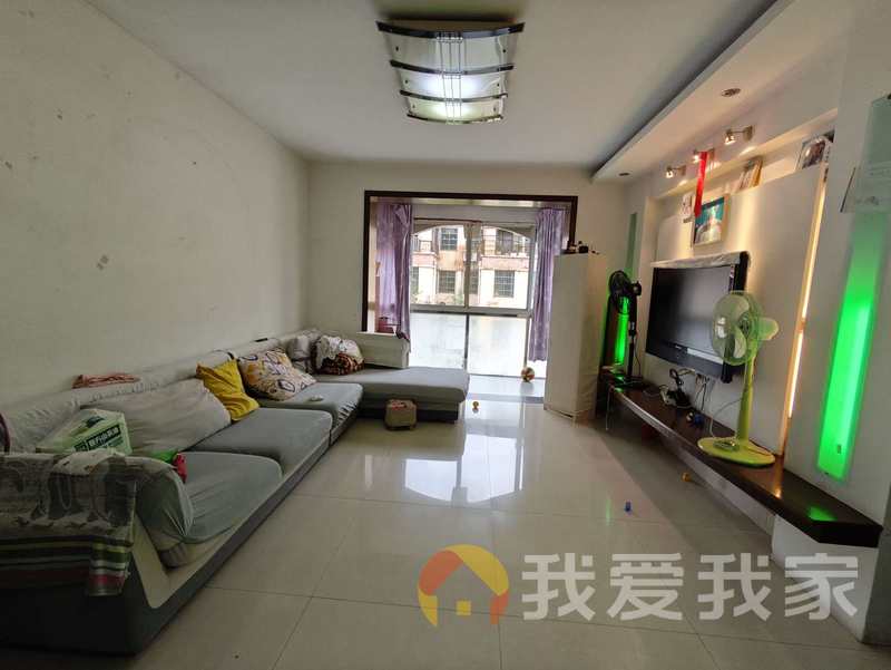 梦里水乡荷园 南北通透，采光好 装修好，环镜优美 视野好，诚心出售