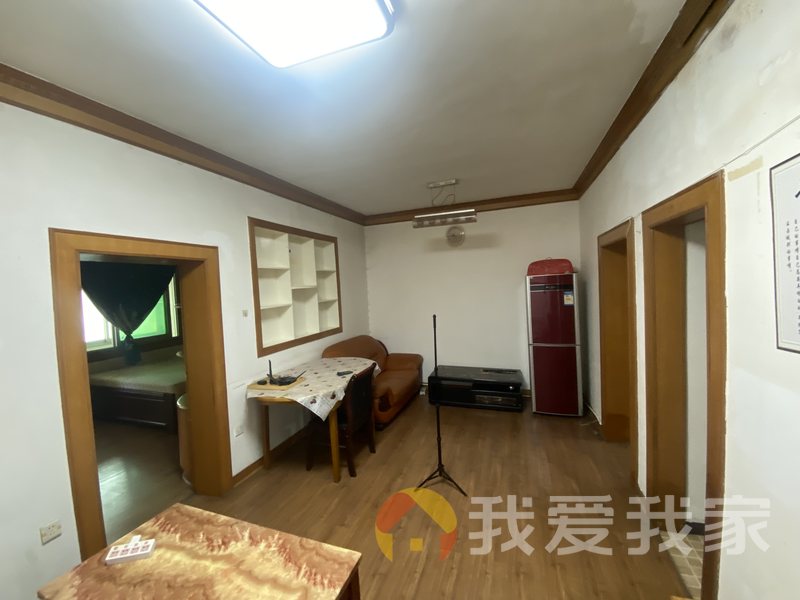 土地庙 南北通透，采光好 视野好，诚心出售