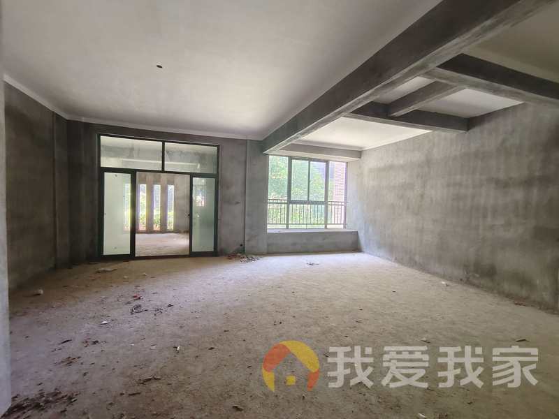 伟梦清水湾A区云雾香阁 南北通透，采光好 近地铁 周边匹套完善，，出行方便