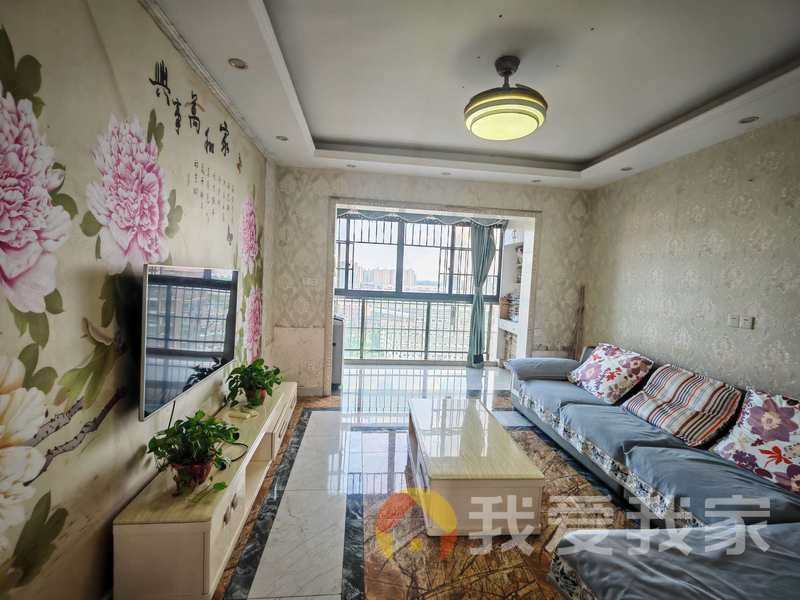 银城花园 南北通透，采光好 装修好，环镜优美 视野好，诚心出租
