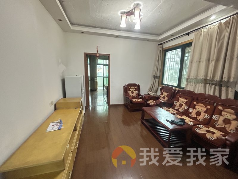 金隆华府 南北通透，采光好 近地铁 视野好，诚心出售