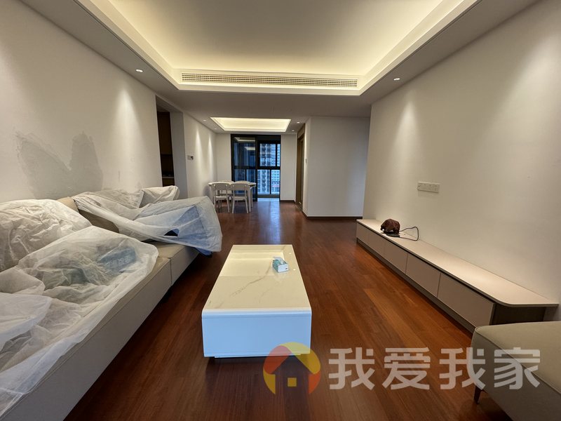 南昌我爱我家新力时代广场 南北通透，采光好 装修好，环镜优美 中间楼层