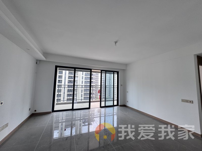 电建·产控 洺悦府 南北通透，采光好 装修好，环镜优美 中间楼层