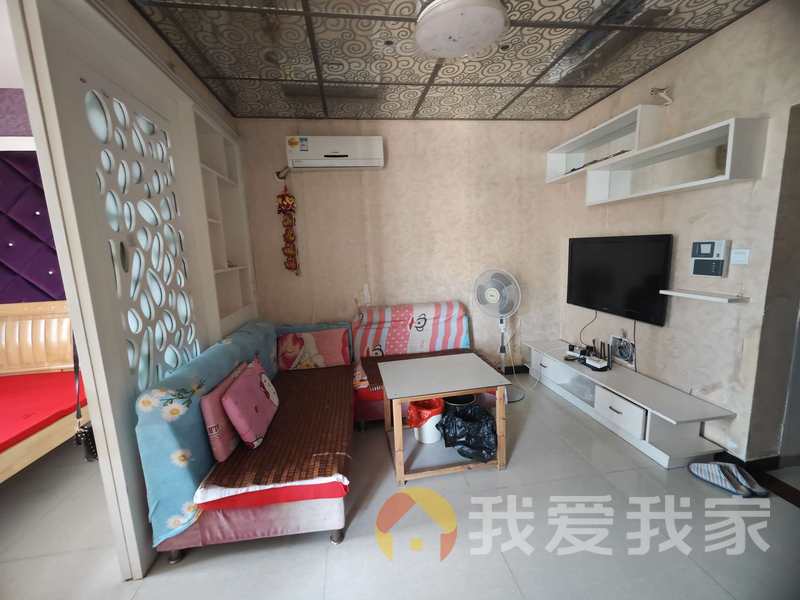 怡景嘉园 南北通透，采光好 装修好，环镜优美 周边匹套完善，，出行方便