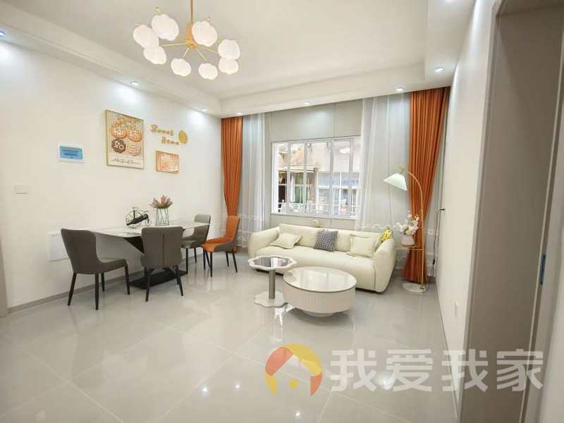业主诚心出售 看中可谈 八一广场附近 3房 中间楼层停车方便