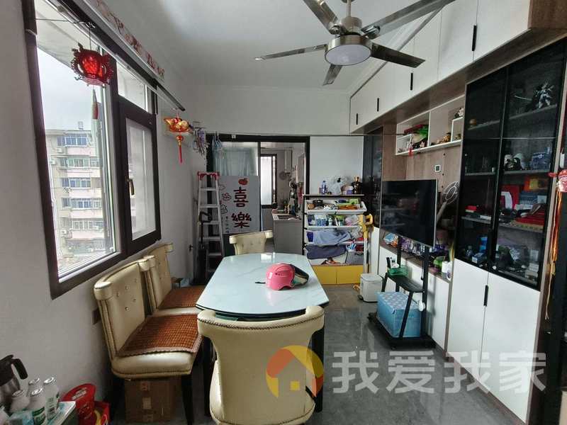 二七北路5号八一配件厂宿舍 南北通透，采光好 近地铁 视野好，诚心出售