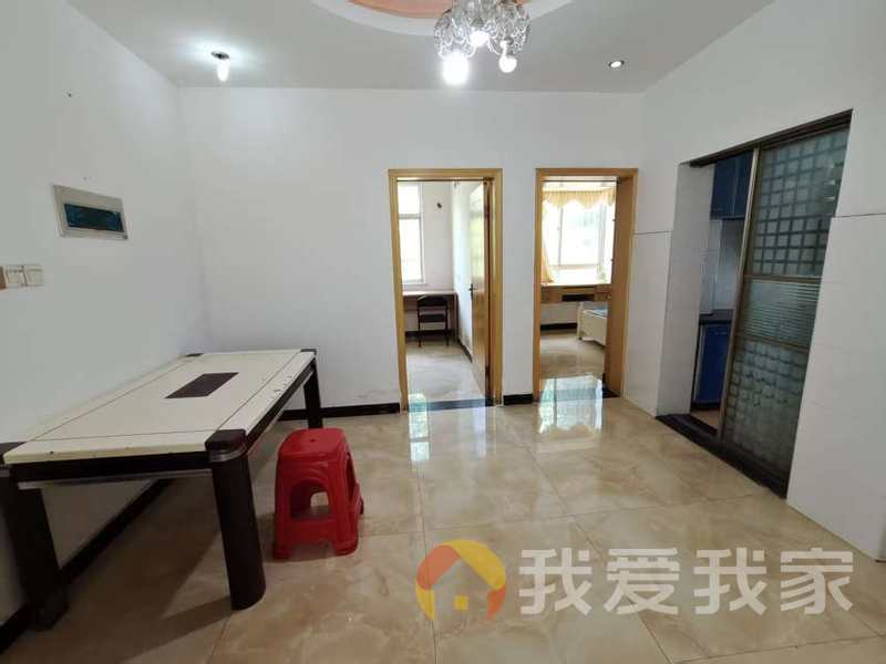 东方塞纳 南北通透，采光好 装修好，环镜优美 近地铁 周边匹套完善，，出行方便