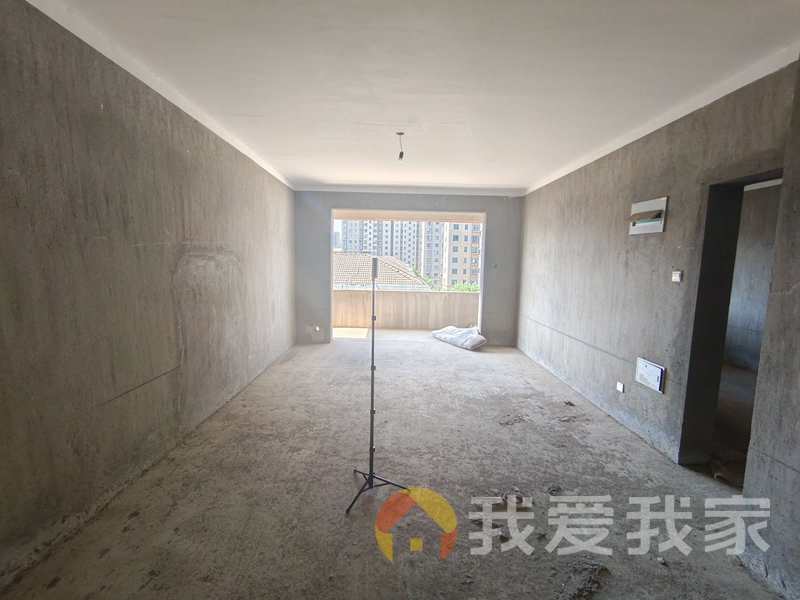 岱山东路馨园明珠(印钞厂宿舍) 南北通透，采光好 近地铁 周边匹套完善，，出行方便