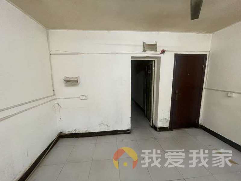船山路 南北通透，采光好 装修好，环镜优美 周边匹套完善，，出行方便