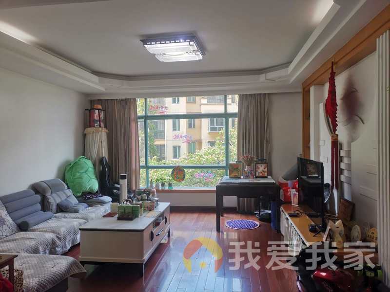 象湖威尼斯花园 南北通透，采光好 装修好，环镜优美 周边匹套完善，，出行方便