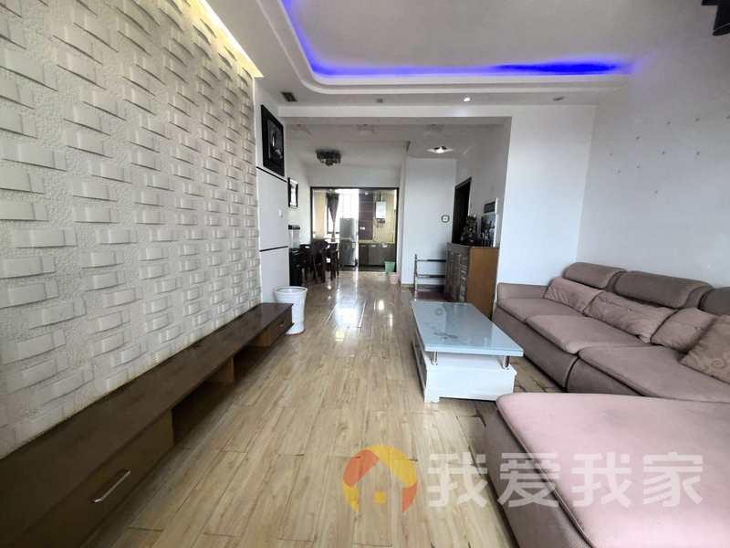 馨雅北苑 南北通透，采光好 装修好，环镜优美 近地铁 视野好，诚心出租