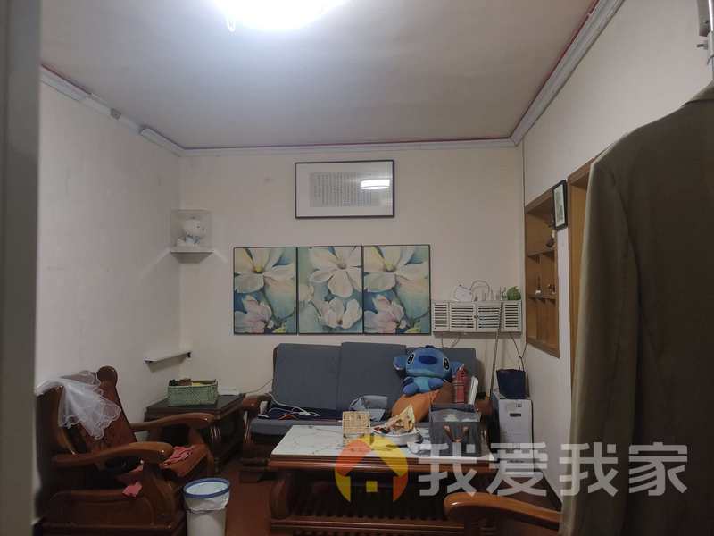 解放西路298号计算机厂宿舍 南北通透，采光好 装修好，环镜优美 近地铁 周边匹套完善，，出行方便