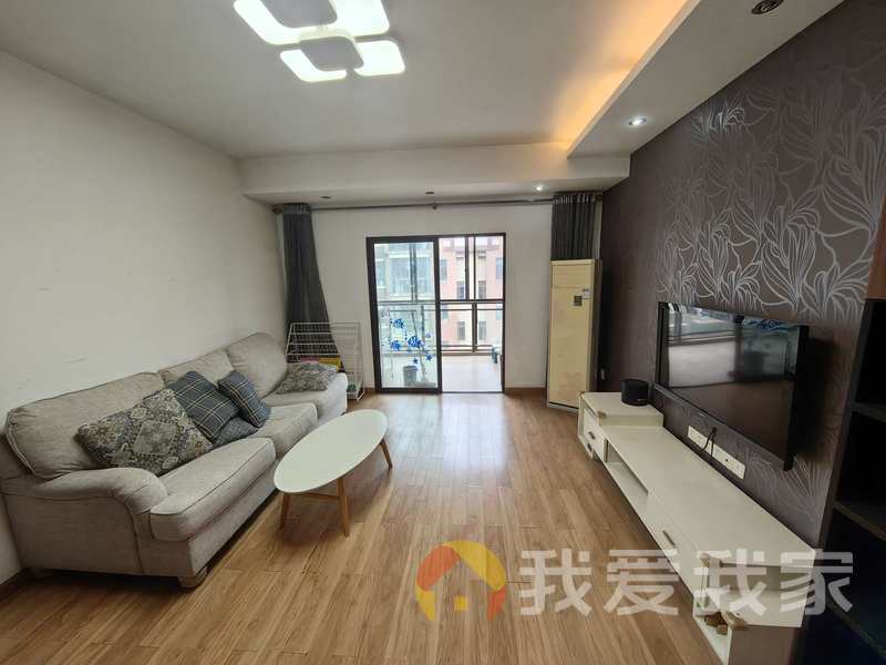 名门世家一期 南北通透，采光好 装修好，环镜优美 近地铁 视野好，诚心出售