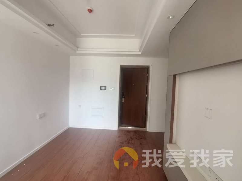 中金中心·阅璟台 南北通透，采光好 装修好，环镜优美 周边匹套完善，，出行方便