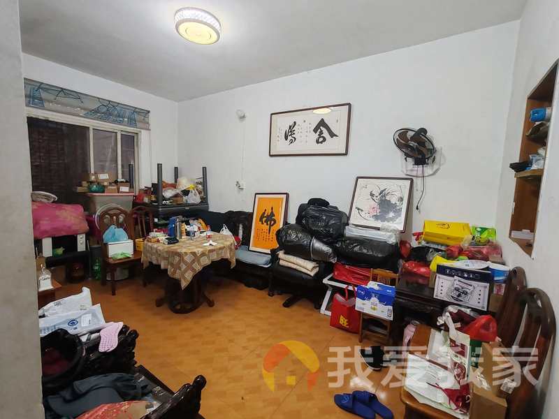 南昌我爱我家东濠街 南北通透，采光好 装修好，环镜优美 近地铁 视野好，诚心出售