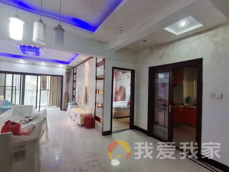 毕加索花园 南北通透，采光好 装修好，环镜优美 中间楼层