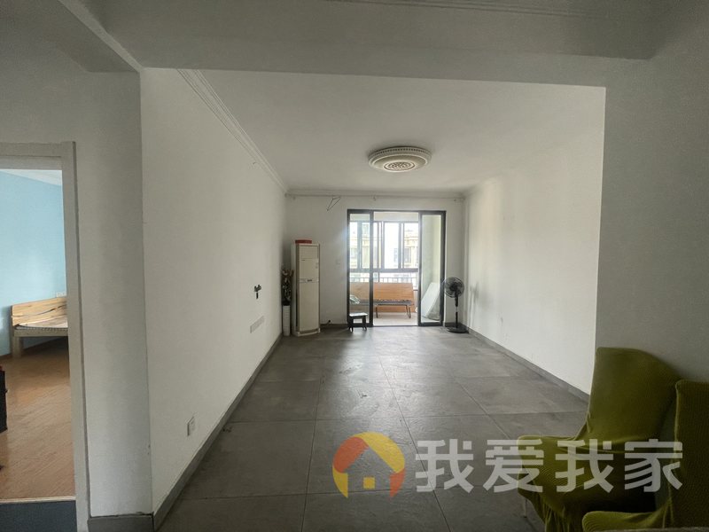 海亮尊园 南北通透，采光好 视野好，诚心出售