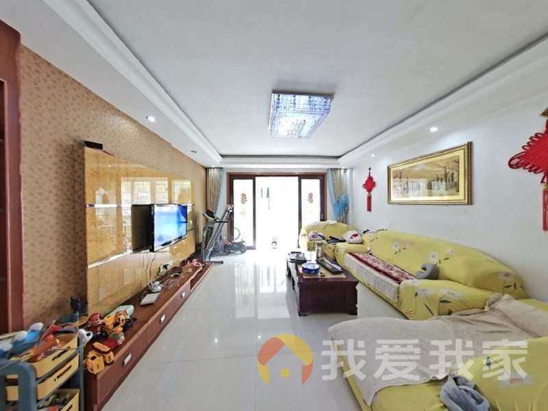 嘉丽小区 南北通透，采光好 装修好，环镜优美 视野好，诚心出租
