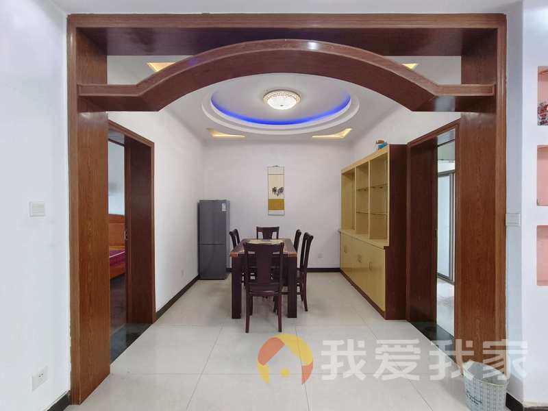 竹林花园 南北通透，采光好 装修好，环镜优美 视野好，诚心出售