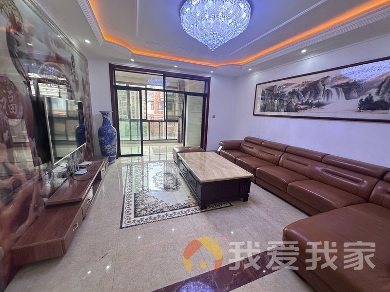 象湖桃源二期（芳湖苑） 南北通透，采光好 视野好，诚心出售