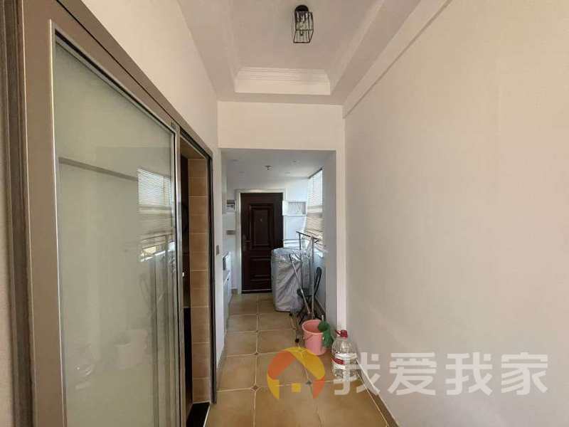 筑城奥斯卡 南北通透，采光好 装修好，环镜优美 中间楼层