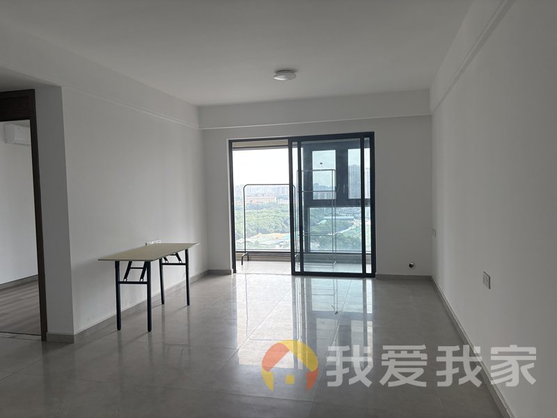 中大汇 南北通透，采光好 装修好，环镜优美 视野好，诚心出售