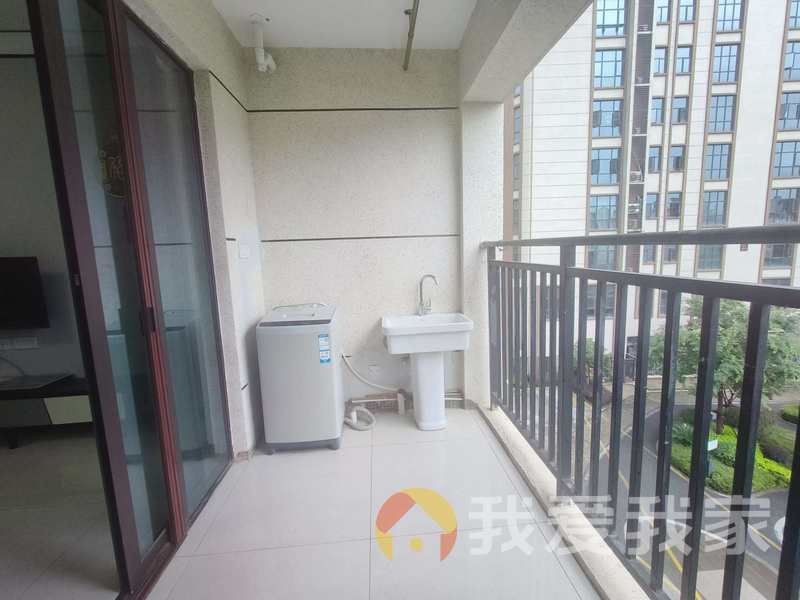 青云公馆 南北通透，采光好 装修好，环镜优美 近地铁 周边匹套完善，，出行方便