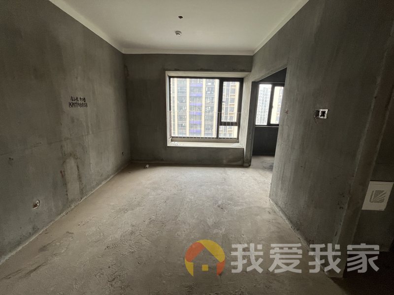 国贸天峯（裕府） 南北通透，采光好 视野好，诚心出售