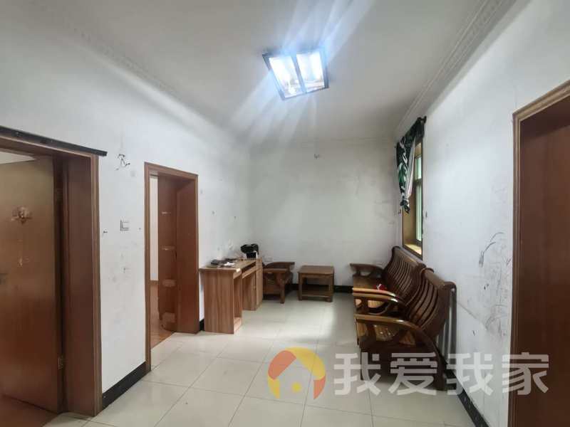 上海路住宅小区 南北通透，采光好 近地铁 视野好，诚心出售