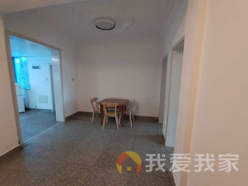 铁路二村 南北通透，采光好 装修好，环镜优美 视野好，诚心出租