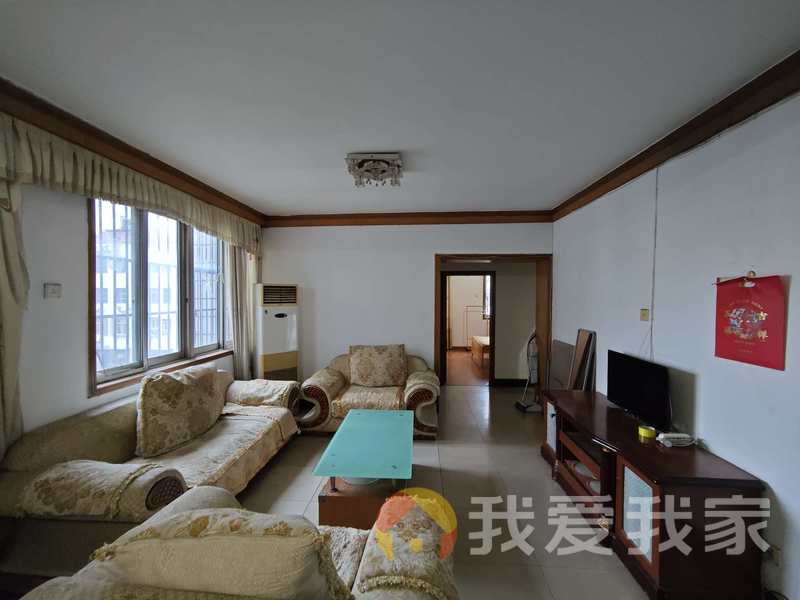江山花园 南北通透，采光好 装修好，环镜优美 近地铁 视野好，诚心出售