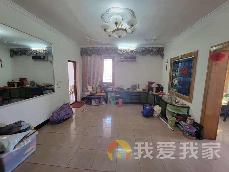 医学院北院 南北通透，采光好 装修好，环镜优美 视野好，诚心出售