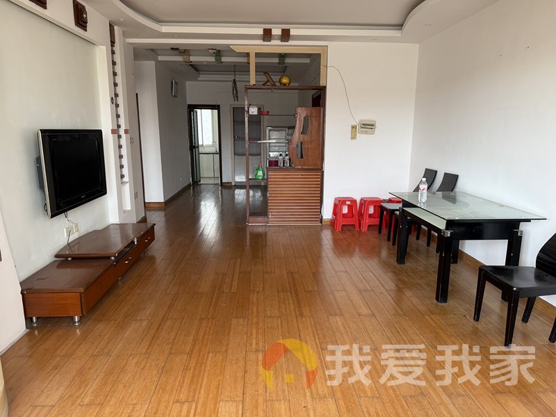 维也纳广场 南北通透，采光好 装修好，环镜优美 视野好，诚心出租