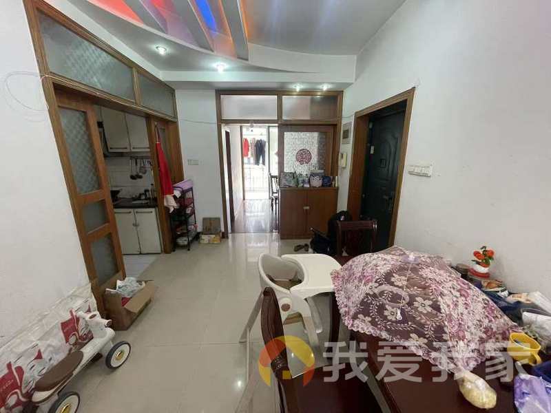 江中花园 南北通透，采光好 装修好，环镜优美 近地铁 周边匹套完善，，出行方便