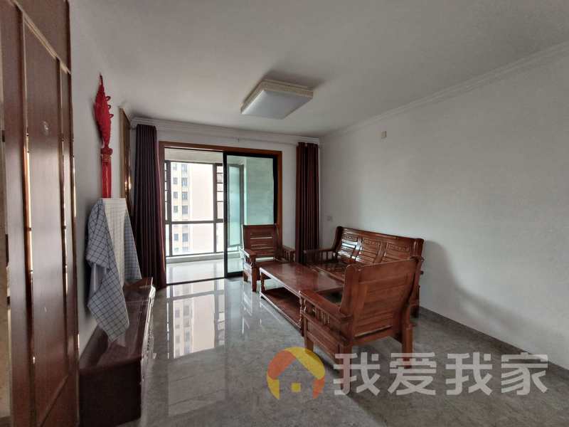 新城吾悦广场 南北通透，采光好 装修好，环镜优美 周边匹套完善，，出行方便