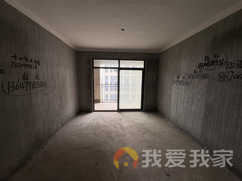 银亿上尚城五-2期云锦 南北通透，采光好 视野好，诚心出售