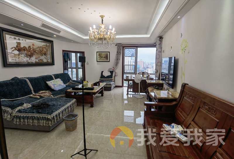 紫金城红郡 南北通透，采光好 装修好，环镜优美 视野好，诚心出售