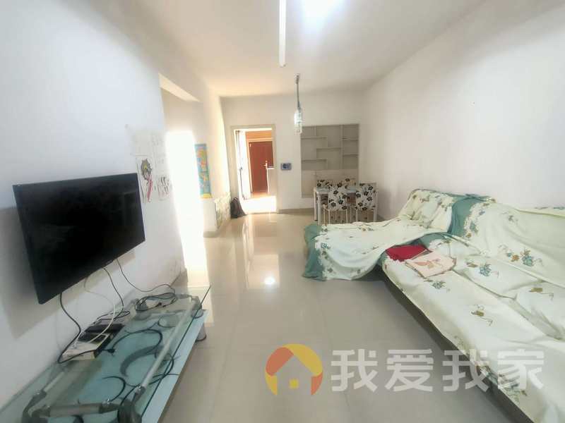 联泰香域桥郡 南北通透，采光好 装修好，环镜优美 近地铁 中间楼层