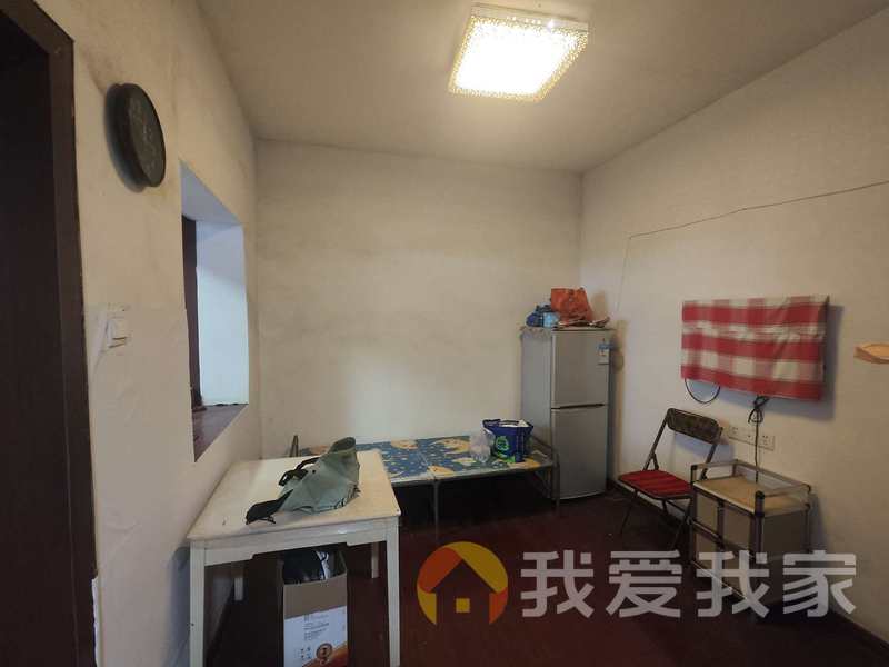 子固路 南北通透，采光好 近地铁 视野好，诚心出售