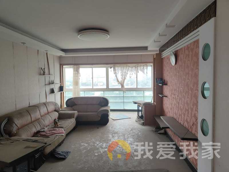 抚河明珠 南北通透，采光好 装修好，环镜优美 周边匹套完善，，出行方便