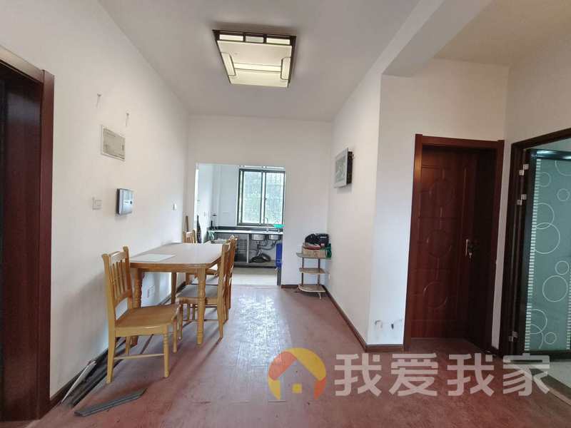 南昌我爱我家湾里精装2房，环境优美，空气清新。